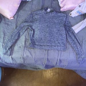 polyester long sleeve crop top: really comfy: worn 2 times